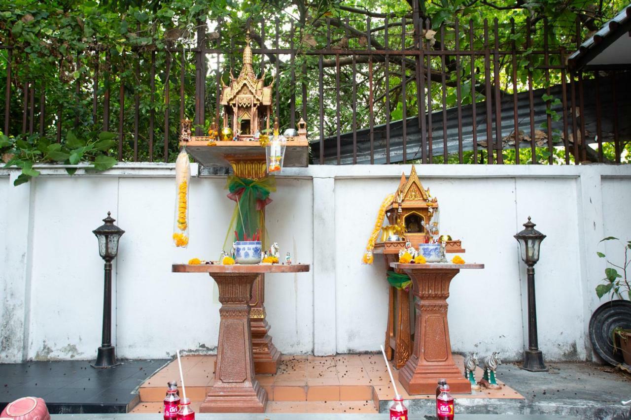 Baan Kashiwaya Hotel Банкок Екстериор снимка